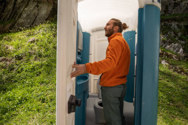 Best Portable toilet rental cost  in Wixom, MI